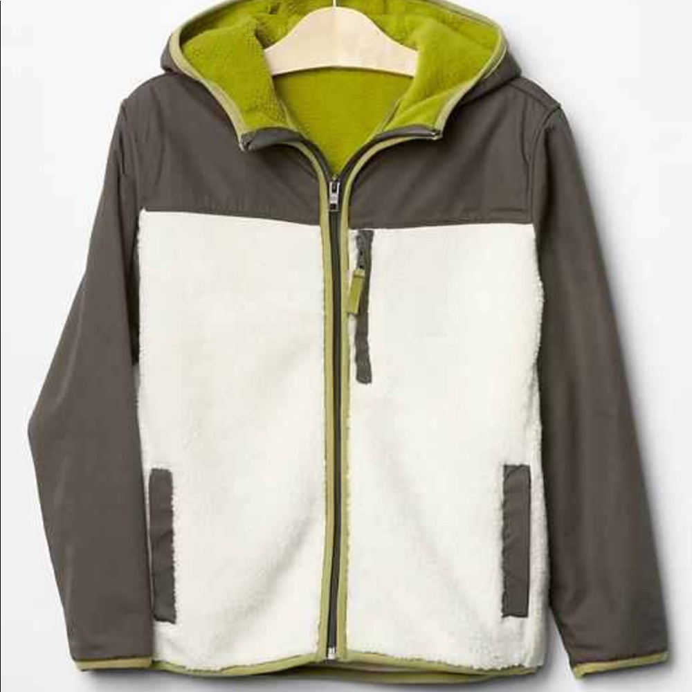 Color block fleece  zip jacket.